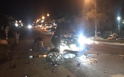Tông vào đầu ô tô, nam thanh niên đi xe máy tử vong tại chỗ