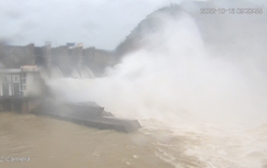 Huế: Mưa lớn, thủy điện tăng lưu lượng điều tiết xả lũ, học sinh nhiều trường nghỉ học