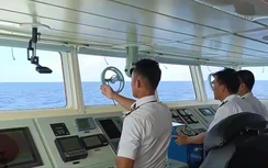 Chìm tàu câu mực ở Quảng Nam: Nhiều chăn màn, quần áo trôi nổi khu vực gặp nạn