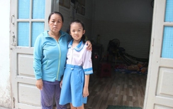 Bi kịch bé gái chịu tang cha mẹ khi chưa đầy tuổi