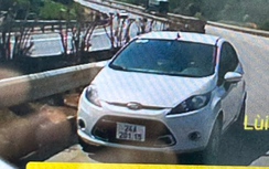 Truy tìm người lái ô tô đi ngược chiều trên cao tốc Nội Bài - Lào Cai