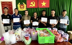 Bắt khẩn cấp nhóm du côn tạt sơn và mắm tôm vào nhà con nợ