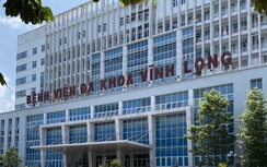 Giám đốc Bệnh viện Đa khoa Vĩnh Long và thuộc cấp "nhúng chàm" Việt Á như thế nào?