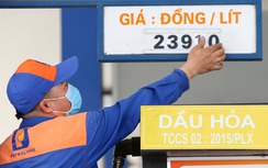 Giá xăng tăng gần 500 đồng mỗi lít