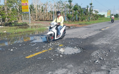 Sớm sửa chữa tuyến đường ở Đồng Tháp cứ mưa là hỏng