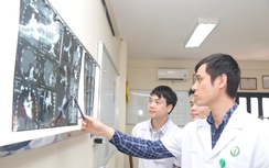 Cứu sống bệnh nhân có khối u mỡ lan gần kín tâm nhĩ phải