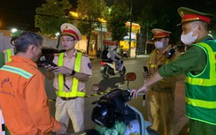 Hải Phòng dừng tất cả phương tiện, lãnh đạo CSGT xuống đường xử lý lỗi nồng độ cồn