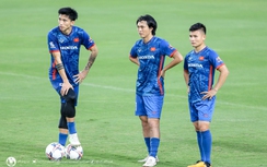 Trò cưng thầy Park bị HLV Troussier gạch tên khỏi đội tuyển Việt Nam