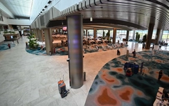 Singapore đưa cỏ cây, thác nước vào nhà ga mới nâng cấp