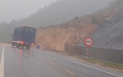 Theo dõi sát điểm sạt lở trên tuyến La Sơn - Hòa Liên qua Đà Nẵng