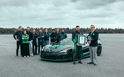 Siêu xe chạy lùi đạt tốc độ 275km/h, được chứng nhận kỷ lục thế giới