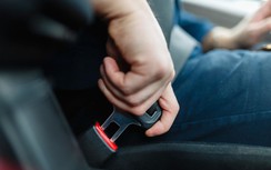 Quy định riêng về dây đai an toàn và cửa thoát khẩn cấp với xe cải tạo