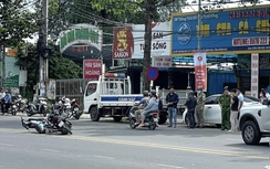 Vây bắt đối tượng mang súng và mã tấu đi giải quyết mâu thuẫn