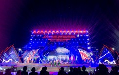 Vạn du khách, người dân dự Lễ hội Hokkaido ở Hạ Long