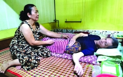 Chồng sống thực vật, vợ tai biến phó mặc cho số phận