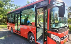 Bát phố Cần Thơ bằng xe buýt, tại sao không?