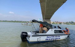 Tìm thấy thi thể nam thanh niên nhảy cầu ở Quảng Bình