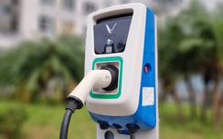 Có nên áp giá điện kinh doanh cho trạm sạc xe điện?