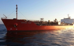 Tàu chiến Mỹ giải cứu tàu chở hàng có thuyền viên người Việt bị tấn công