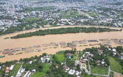 Bàn giao mặt bằng trên sông Cái để thi công cầu Thống Nhất