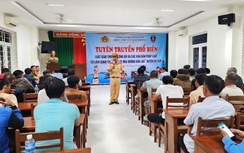 Thấm thía hậu quả tai nạn giao thông, cả trăm tài xế cam kết không chở quá tải