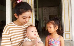 Chồng mất vì tai nạn, vợ trẻ ôm hai con thơ chồng chất nỗi lo