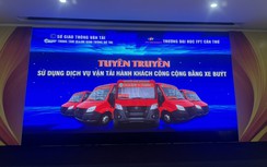 Sử dụng xe buýt làm phương tiện đi lại, góp phần hạn chế ùn tắc