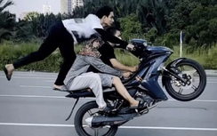 Ba quái xế bốc đầu xe, "diễn xiếc" ở nóc hầm Thủ Thiêm bị tạm giữ