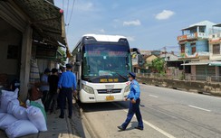 Nhà xe vi phạm tốc độ 6.000 lần/tháng chây ì không giao nộp phù hiệu bị thu hồi