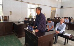 Lập khống hồ sơ để thanh toán tiền, ba cựu cán bộ lĩnh án