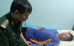 Bạc Liêu: Kịp thời cứu 9 thuyền viên gặp nạn trên biển