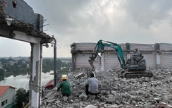 "Cắt ngọn" chung cư mini vượt tầng ở Thạch Thất