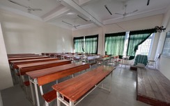 Trường nợ lương 6 tháng, giảng viên cho sinh viên nghỉ học