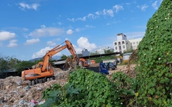 Xe tải chạy vào đường cấm ở Đà Nẵng: Bãi xà bần không phép núp bóng bãi đỗ xe