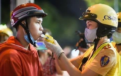 Công an TP.HCM kiểm tra nồng độ cồn bất kỳ thời điểm trong ngày, số người vi phạm tăng vọt