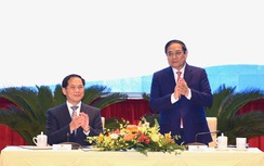 Thủ tướng dự và chỉ đạo tại hội nghị ngoại giao lần thứ 32