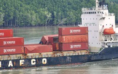 Hàng chục container rơi trên vùng biển Cù Lao Chàm
