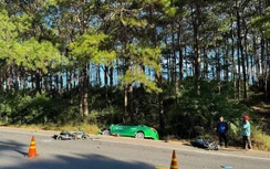 Gia Lai: TNGT giữa taxi và 2 xe máy, một người tử vong