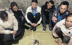 Hai cô gái cùng bốn người đàn ông "mở tiệc" ma túy trong phòng trọ