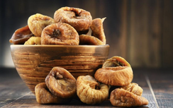 Loại quả mọc đầy bờ ao làng quê Việt, hàng nhập khẩu gần 2 triệu một cân