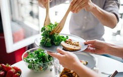 Loại rau quê mệnh danh "vua sắt" có lượng xơ cao gấp 3 lần lúa mì