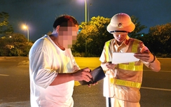 CSGT có được kiểm tra ví, cốp xe của người điều khiển phương tiện?