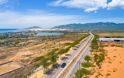 Những cung đường tuyệt đẹp xuyên qua "tiểu sa mạc" Ninh Thuận - Bình Thuận được làm thế nào?