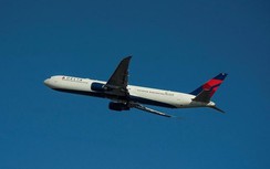 Máy bay bay vào vùng nhiễu động mạnh, 11 người nhập viện