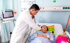 Hơn 6 giờ phẫu thuật cứu bệnh nhân kẹt van tim nhân tạo