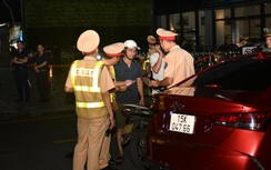 Kiểm tra nồng độ cồn ở Hải Phòng: Phạt nghiêm tài xế chống đối, mải mê livestream