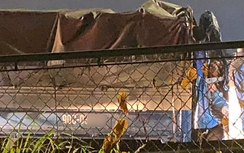 Bản tin TNGT 12/9: Tông vào xe đầu kéo, hai mẹ con tử vong thương tâm