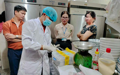 31 người bị ngộ độc sau khi ăn bánh mỳ nổi tiếng tại Hội An