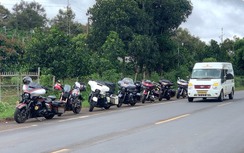 CSGT Đắk Nông xử lý dàn xe phân khối lớn chạy với tốc độ gần 100km/h