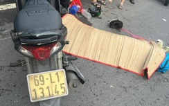 Xe máy ngã xuống đường, một người bị xe tải cán tử vong